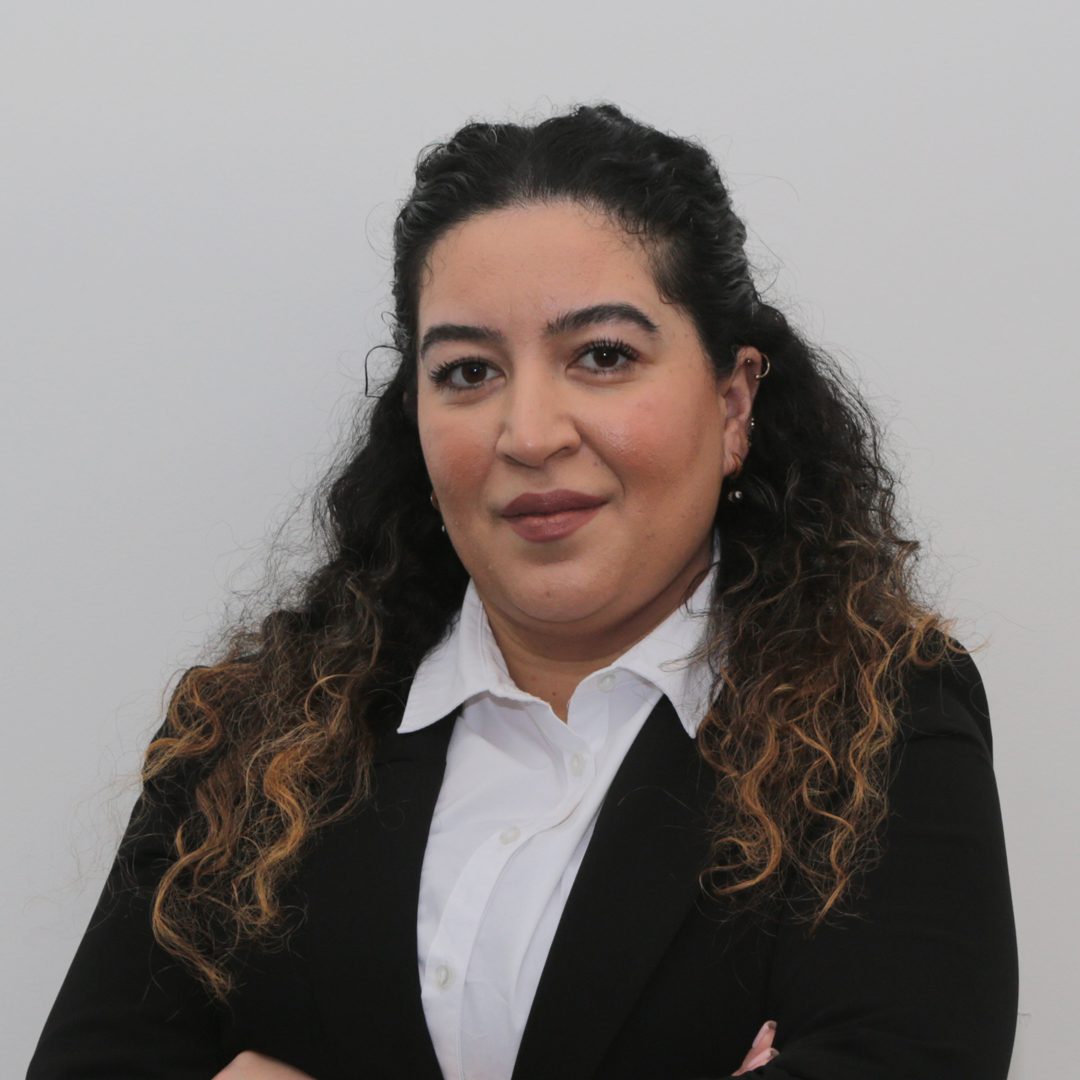 Cansu Yuzudik, Legal Resepsionist at Advantage Solicitors professional headshot
