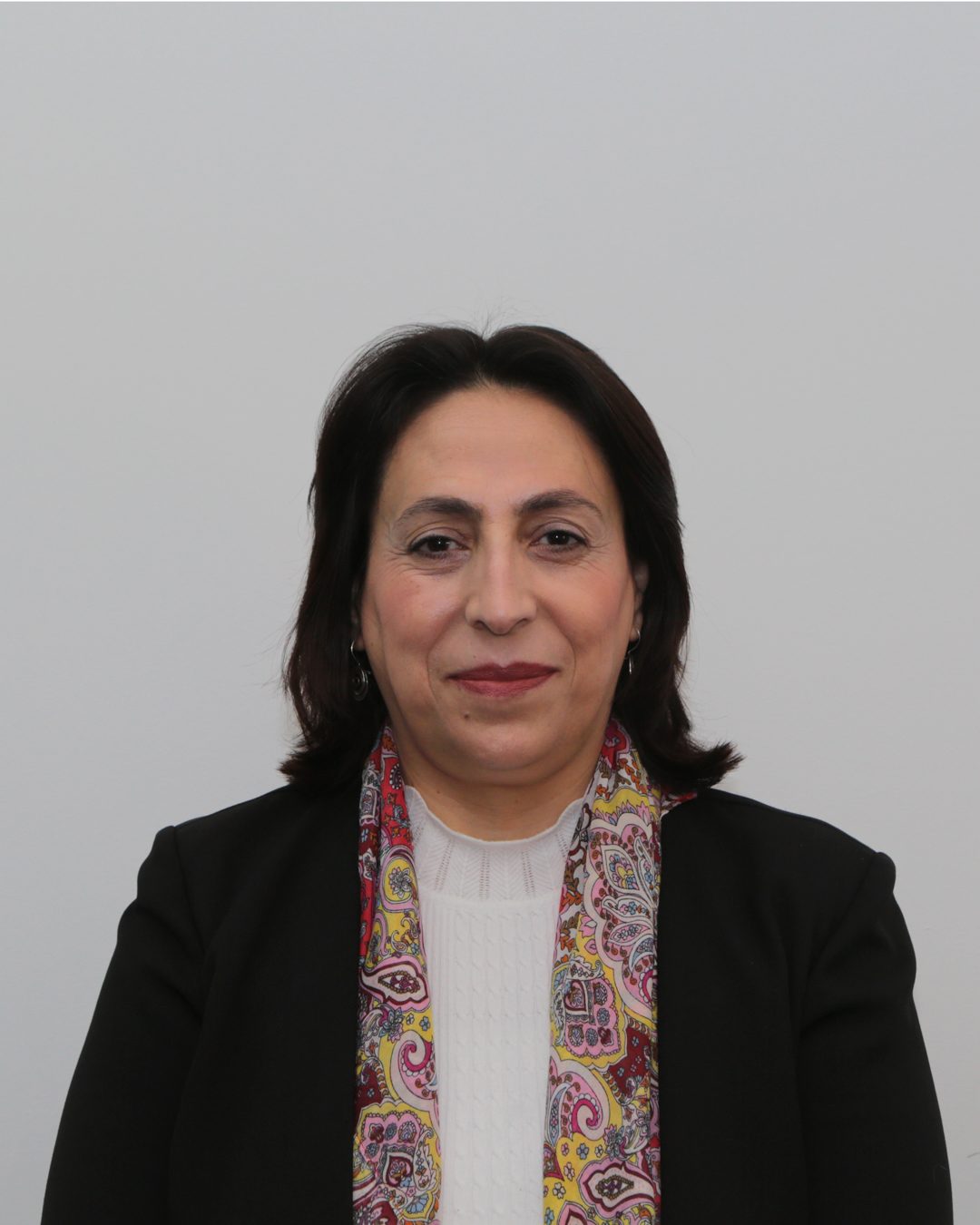 Sevim Sonmez Photo Sevim Sonmez, Turkish Solicitor and Senior Immigration Paralegal at Advantage Solicitors professional headshot